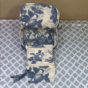 Vera Bradley Blue and Cream Floral small cosmetics bag